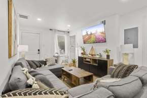 Arbor Villa 1 I Sleeps 30 Near Downtown Parking